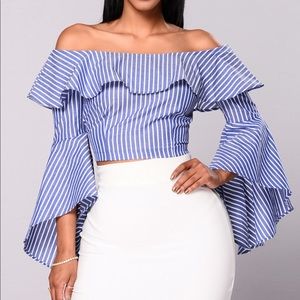 SUPER Cute Crop Top🦋 NWT!